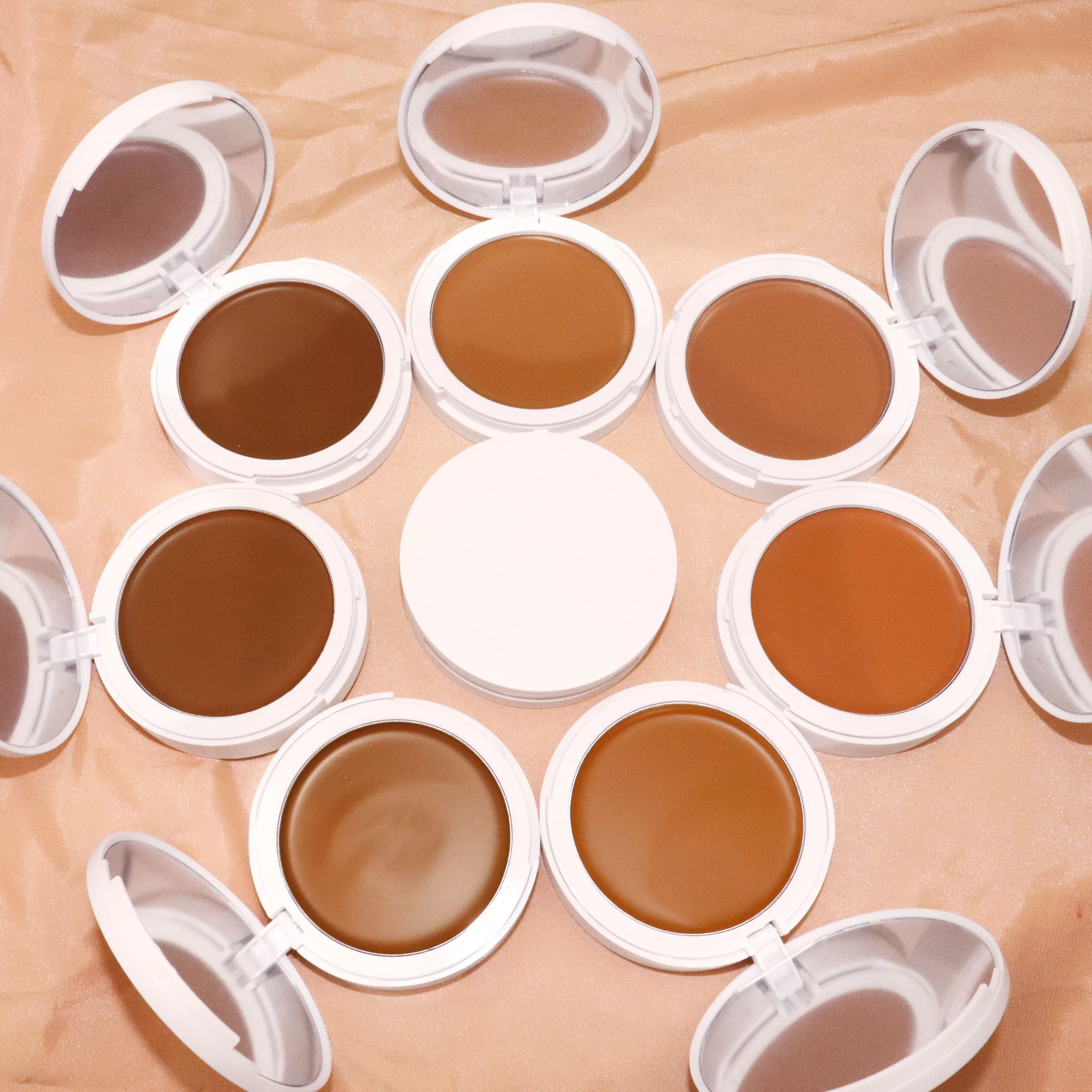 Luxury Quality Face Makeup Creamy Foundation for All Skins Vegan Makeup Foundation With Puff