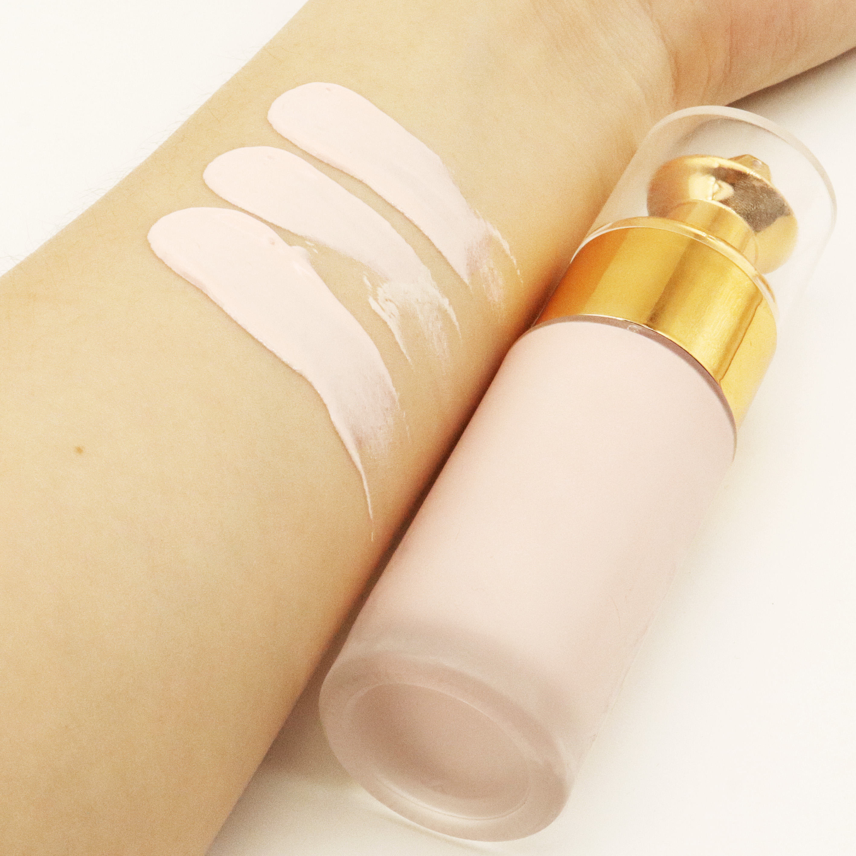 Hydrating primer for skin